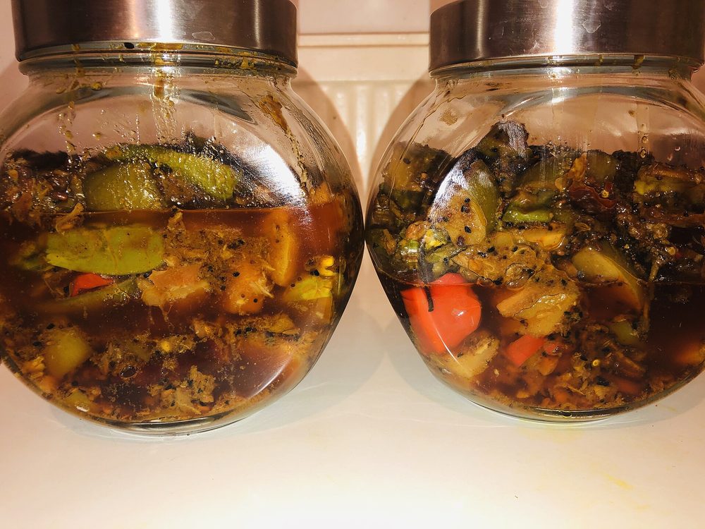Papad / Pickles
